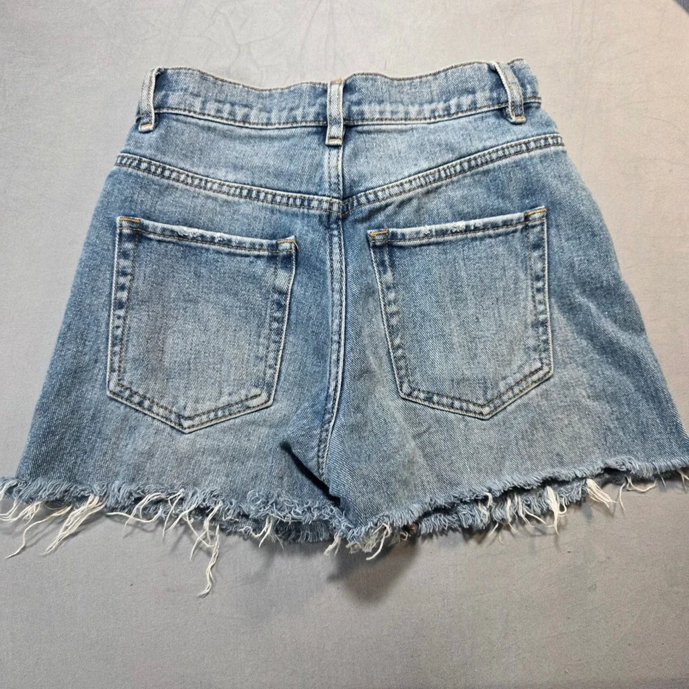 PacSun Womens Baggy High Waisted Distressed Raw Hem Denim Shorts Light Wash 24